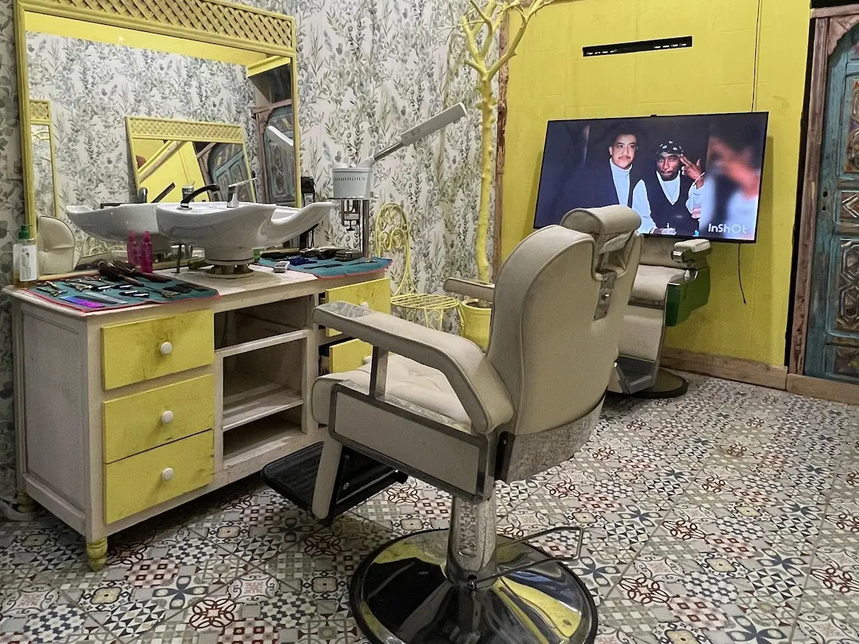 Achraf’s Barbershop, barbier à M'hamid, Marrakech (photo 4)