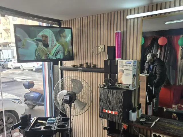 Barber mus, barbier à Hay Hassani, Casablanca (photo 2)