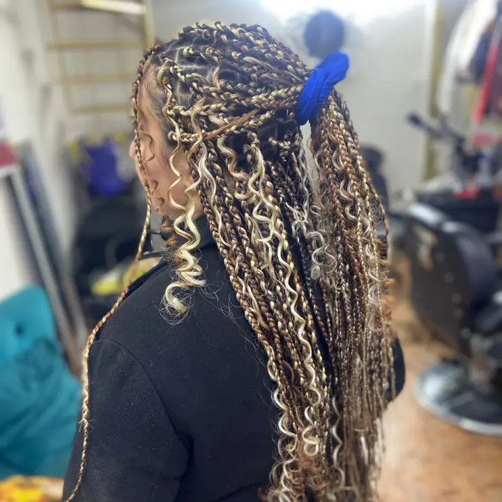 CHARLES (Le Coiffeur Des Stars), coiffeur à Oulfa, Casablanca