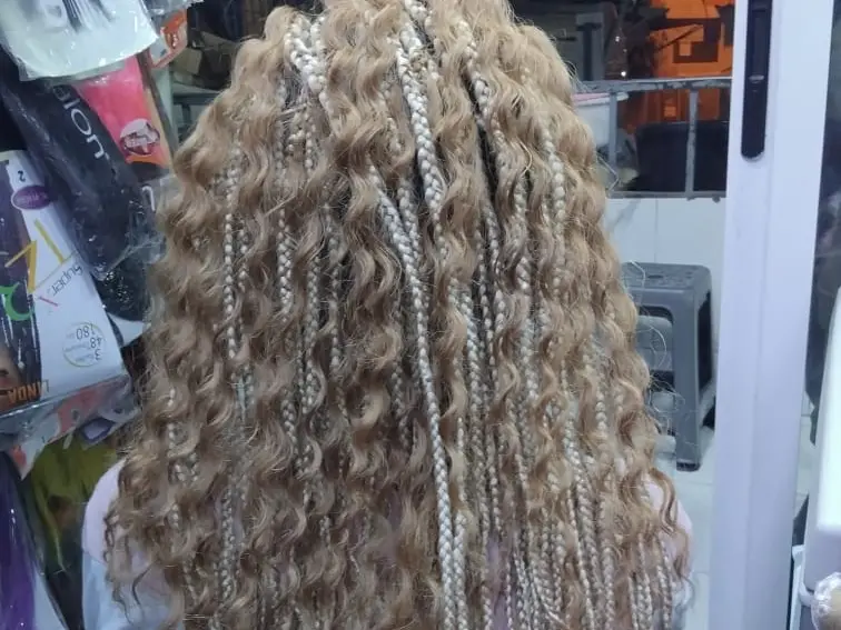 Ma La Rose, coiffeur dans la médina de Marrakech (photo 5)